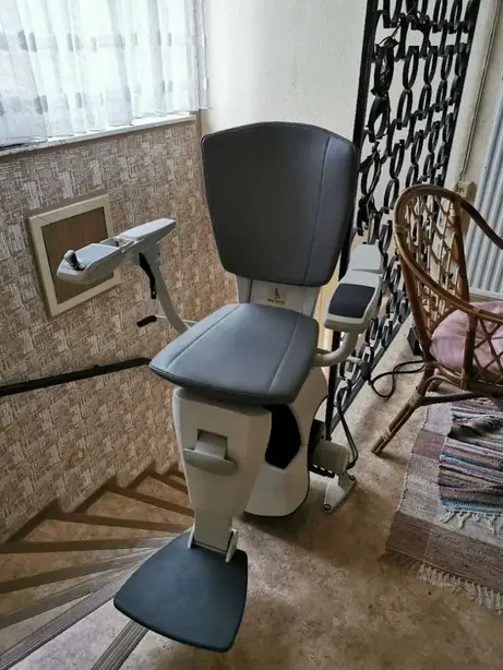 Premium Curved Indoor Stair Lift installation in McGill (White Pine County)